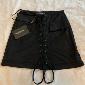 Pretty Little Thing, Suede Mini Skirt, Never Worn, US Size 4